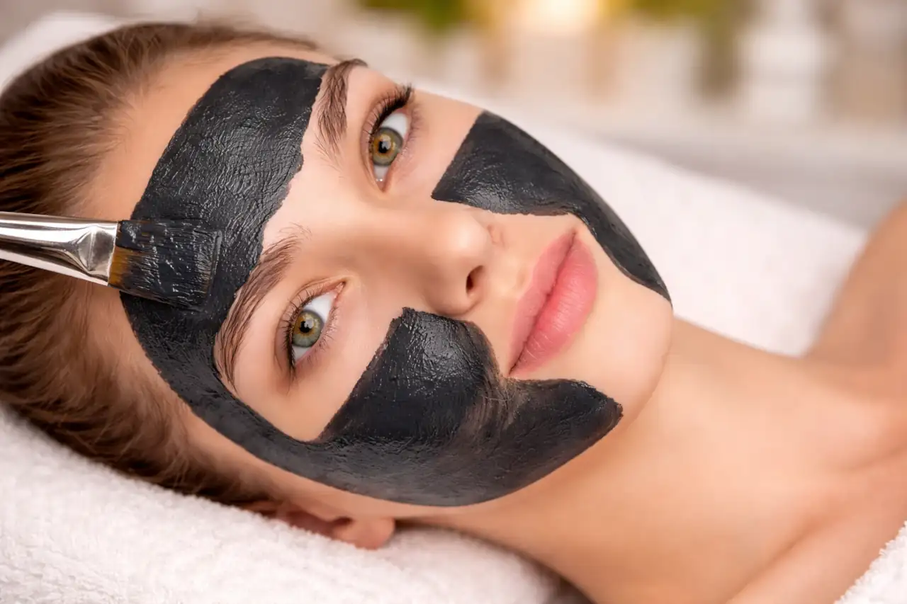 Peeling làser amb carbó actiu